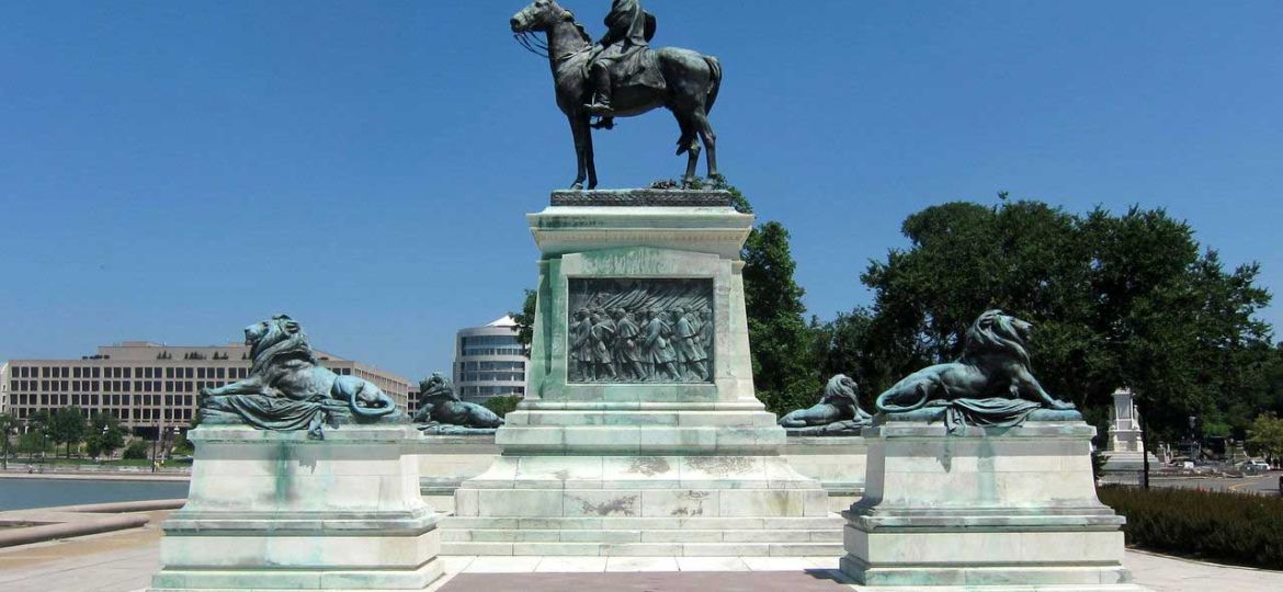 bronze statue memorial of Ulysses S. Grant on horseback