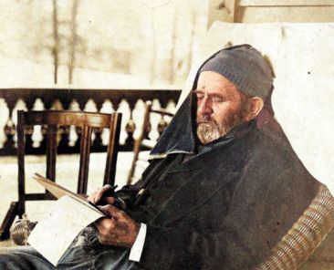 Ulysses-S-Grant-writing-his-memoirs-1885-feat